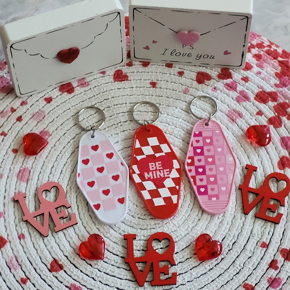 Handcrafted Hearts Retro Motel Keychain Valentine's Collection